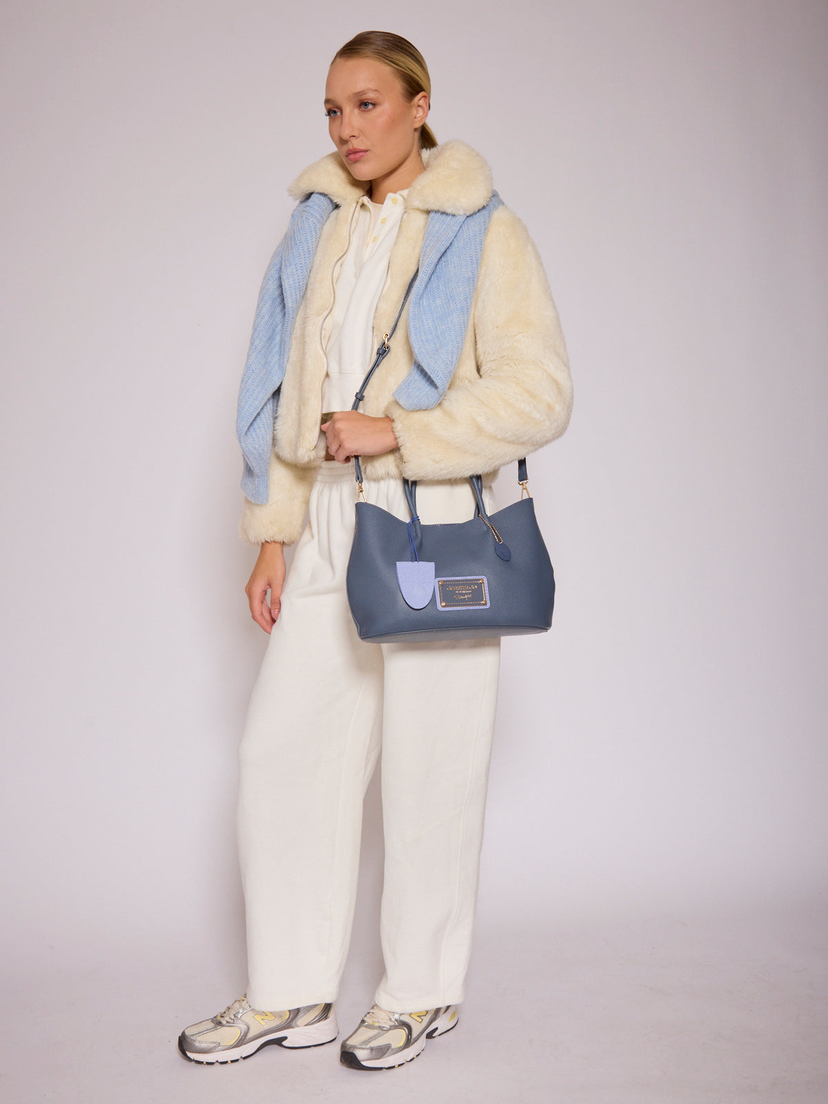 Cartera Shopper Mediana Alma